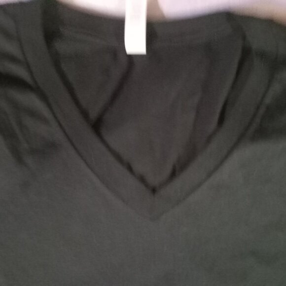 Women's 2xl V- neck Space cadet Bella Canvas Black Shirt - Picture 3 of 5